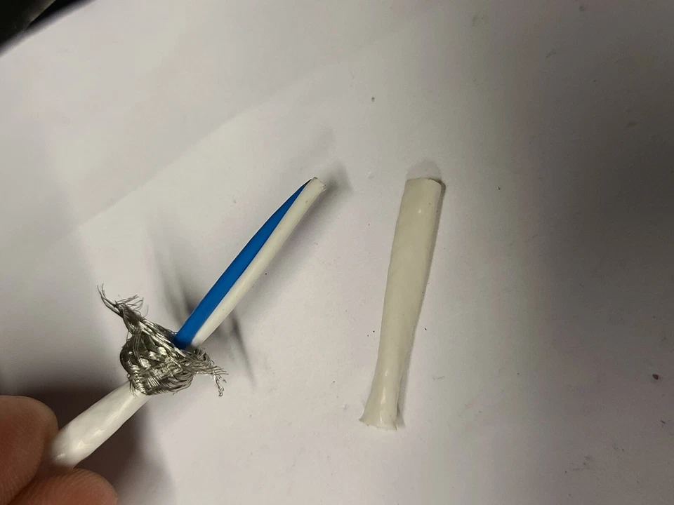 Cable Raychem 55A1121-18-6/9-9 18/1P blindado XL-ETFE especificación 55 600 V blanco/50 pies Foto 4 de 4