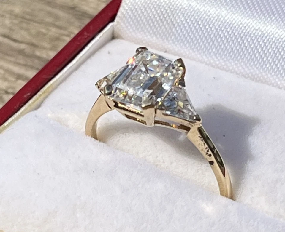 Anillo vintage de oro de 14 quilates Diamonique circonita cúbica 3,1 gramos! Talla 7,75. Precioso y grande! Foto 4 de 4