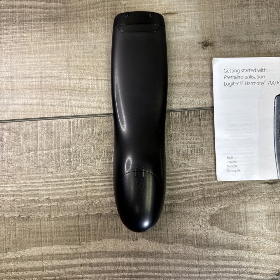Logitech Harmony 700 Universal Remote Control w/Color LCD Screen w/Maual WORKS - Image 4 of 4