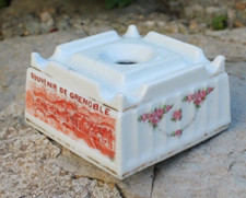 ancien encrier en céramique souvenir de Grenoble ( écriture porte plume )