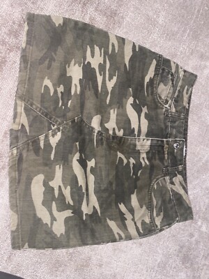 new look 915 camo skirt age 14 UK