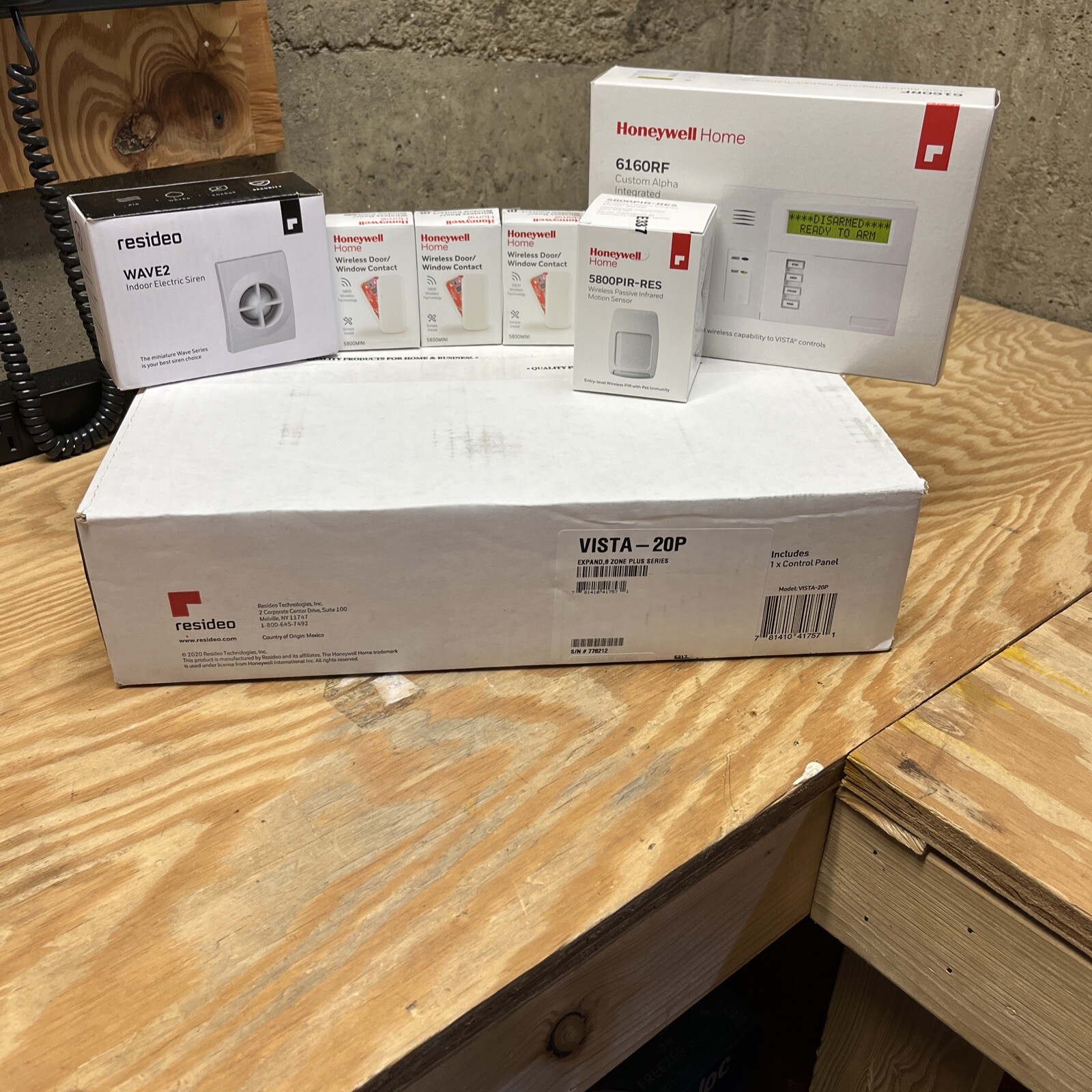 Honeywell  Vista 20P - 6160RF, 5800MINI , 5800 PIR, Wave2 Siren 10.24 Revision.