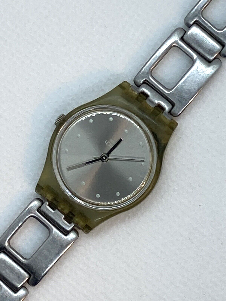 Swatch -Silver Cobbles Watch LM119 Ladies Swiss AG 2000 Stainless