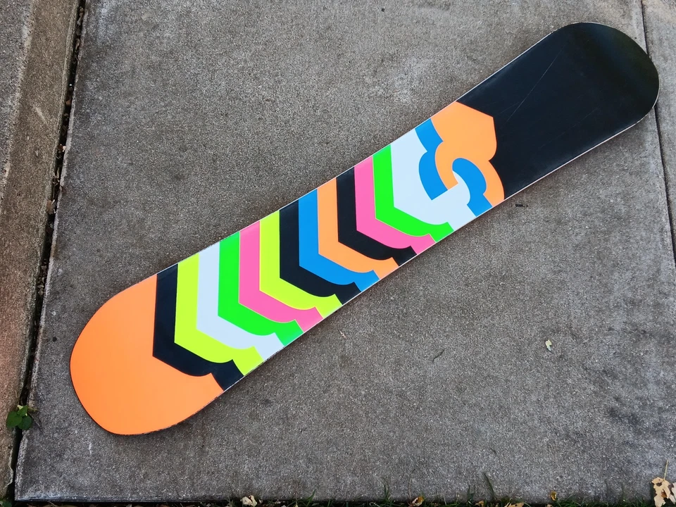 DC PLY 146 SNOWBOARD 146 cm 57 pulgadas DC SHOE CO EE. UU. Foto 2 de 4