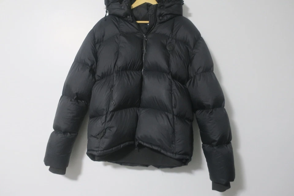 Kith Men's Black Puffer Jacket coat Size L - Image 2 of 4