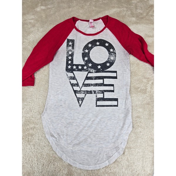 No Boundaries Womens LOVE Graphic Raglan Baseball Tee Red Gray Small 3-5