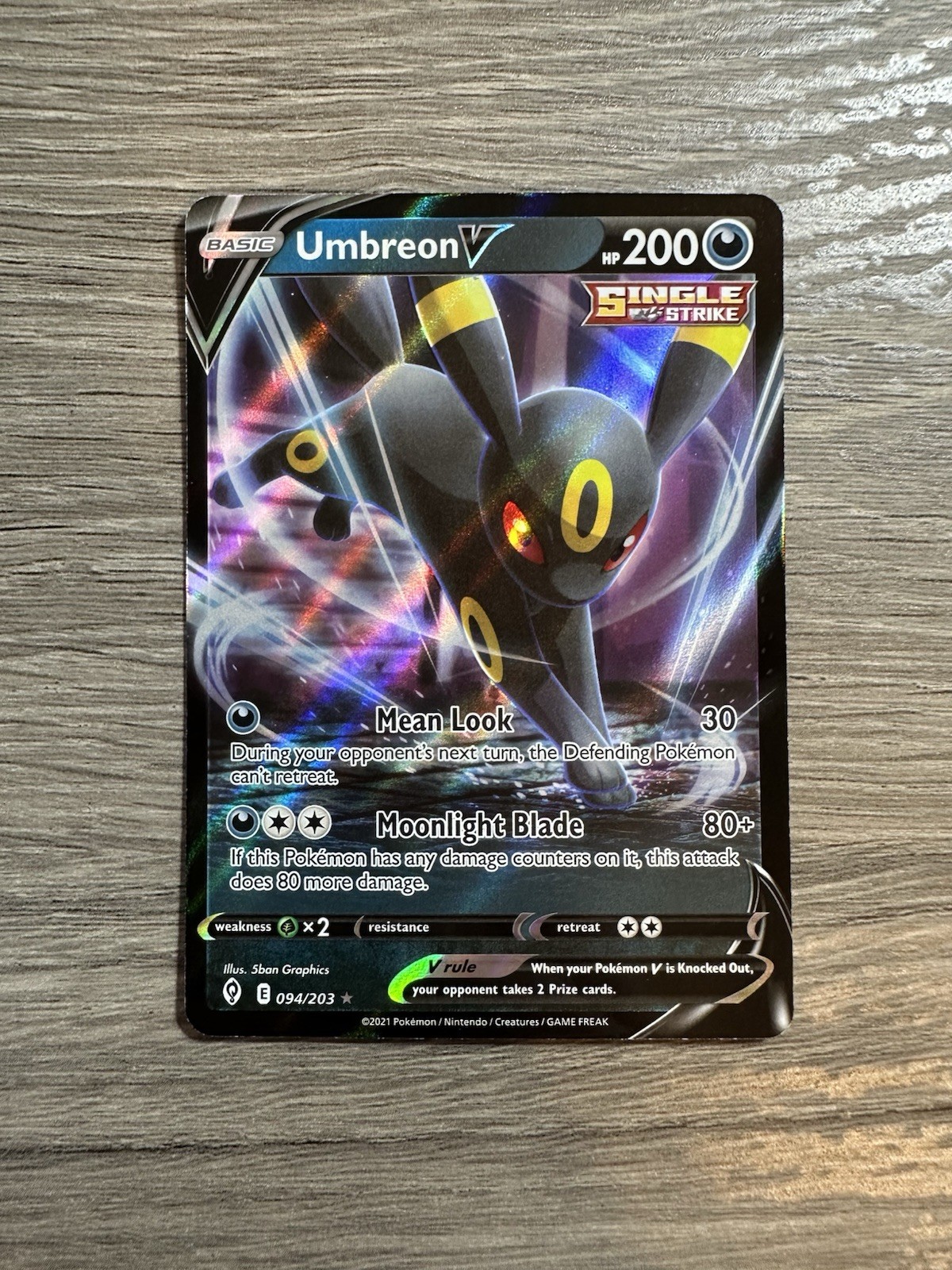 Umbreon V 94/203 Ultra Rare NM Sword & Shield (Evolving Skies) Pokemon Card