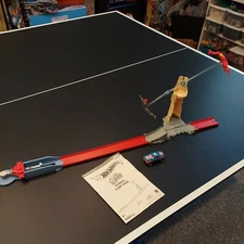 Hot Wheels Marvel Avengers Flight Strike by Mattel Racetrack Set