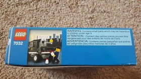 POLICE 4WD and UNDERCOVER VAN, Lego World City: Police 7032