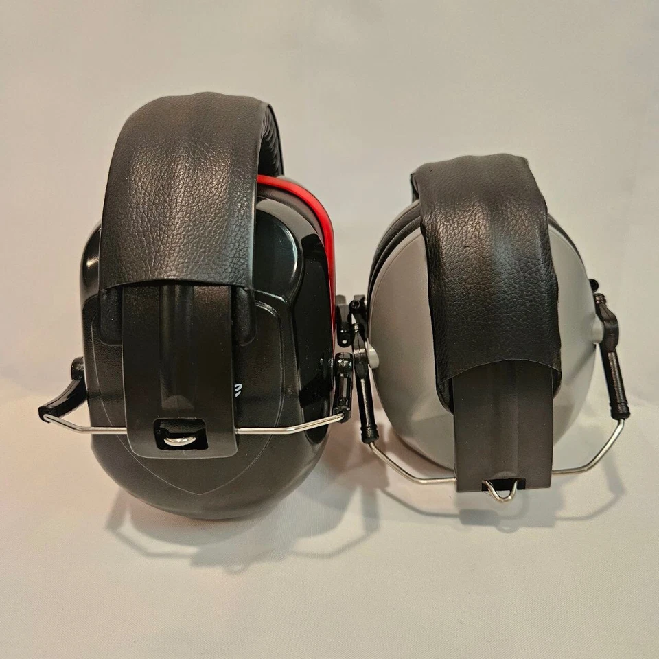 Set of 2 Shooting Ear Protectors, His and Hers Set Procase and Smith&Wesson M&P — 第 2/4 张图片