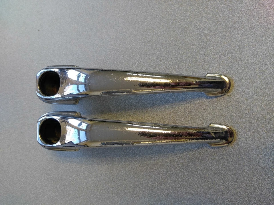 PAIR OF USED ORIGINAL PORSCHE 356A 356B 356C 356SC CHROME OUTER DOOR HANDLES #5 - Image 2 of 4