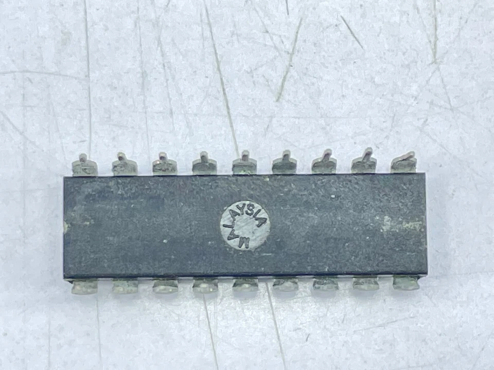 Harris N3-6514C-9 8112 R Supervisory Circuit Voltage Detector DIP-18 Pack of 4 - Image 3 of 4