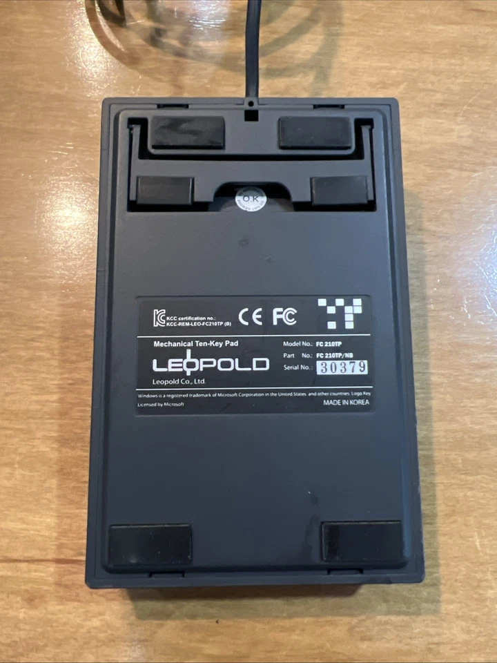 Leopold FC210TP PD Mechanical Numpad Blue (Click) Switch Black - Image 3 of 4