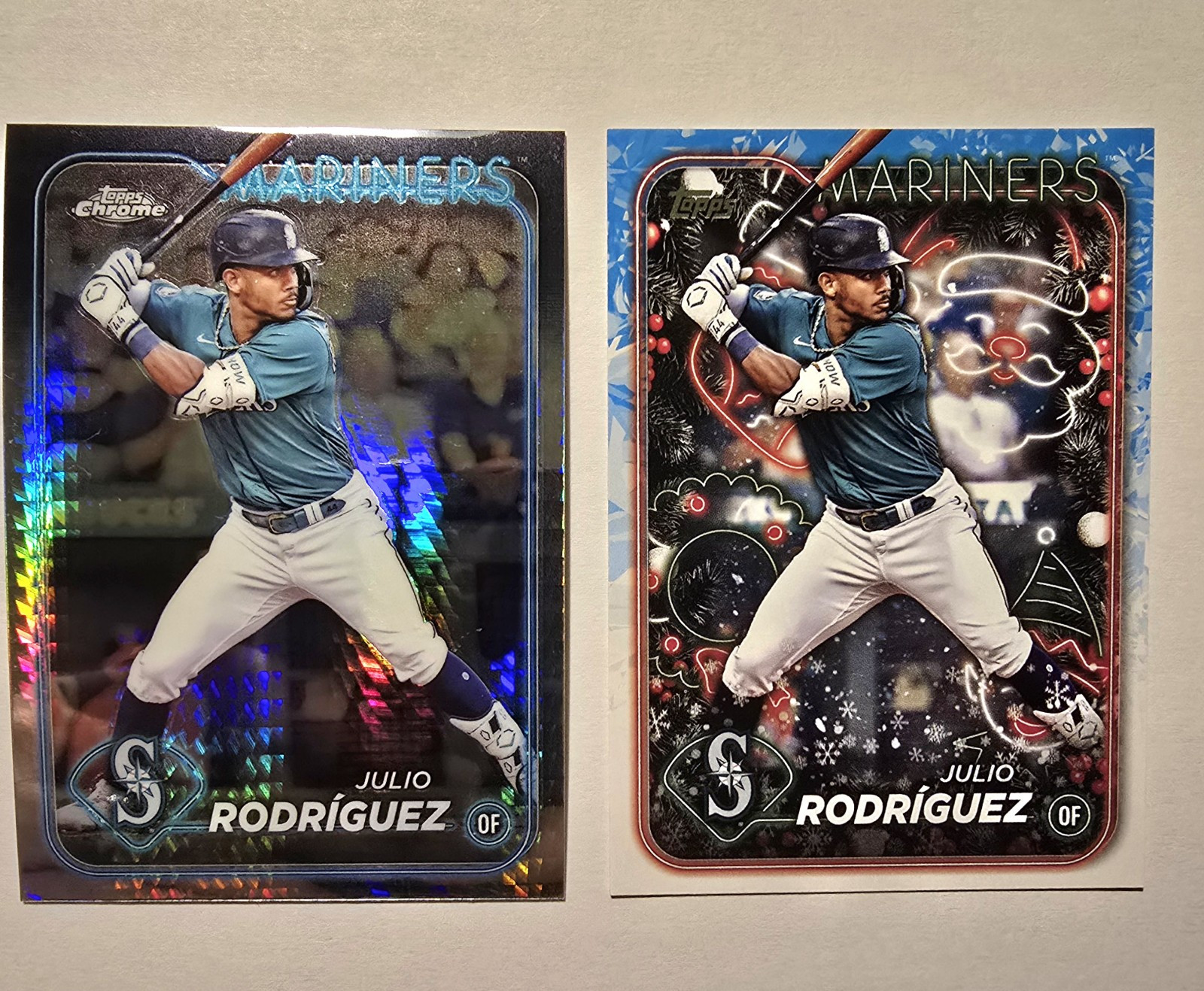 2024 Julio Rodriguez Lot Topps Chrome Prism 300 /Holiday H153 Seattle Mariners