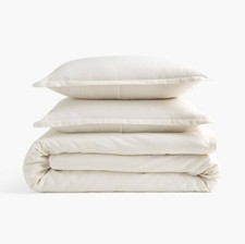 Under the Canopy 300 Thread Count Organic Cotton Sateen Sheet Set- Cream