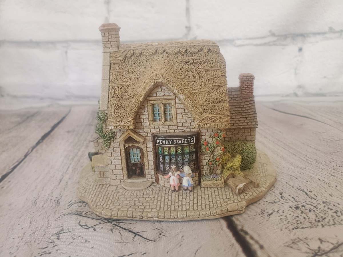 Lilliput Lane Cottages - Penny Sweets Shop 1992 - UK Handmade