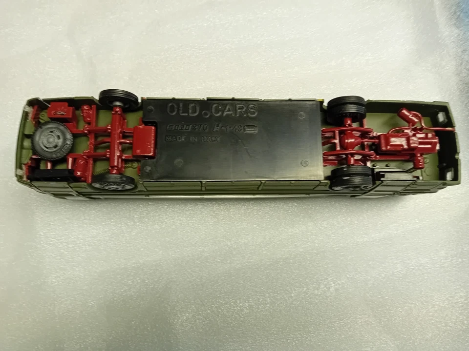 autobus iveco 370 oldcars 1/43 apribile - Immagine 3 di 4