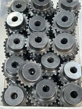 QTY 1 BOSTON GEAR STEEL LADDER CHAIN SPROCKET 20 TEETH .286" PITCH .500” BORE