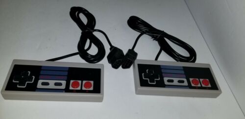 TWO LOT NEW 6FT CONTROLLERS FOR NES 8 BIT NINTENDO SYSTEM CONSOLE CONTROL PAD W9 - Photo 1 sur 2
