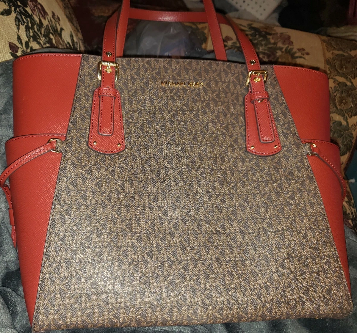 Michael Kors Voyager Small Logo Tote Bag