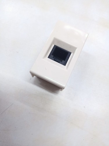 Ave Blanc Serie45 Steckdose 45906-45906/15T-45990/15TS-45926-45928C5-Lochabdeckung 45913 - Bild 15 von 23
