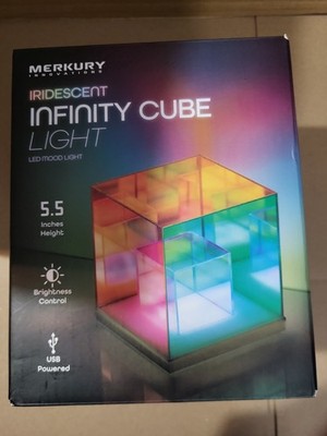 Merkury Innovations Infinity Cube LED Mood Light - Iridescent Effect NEW IN BOX
