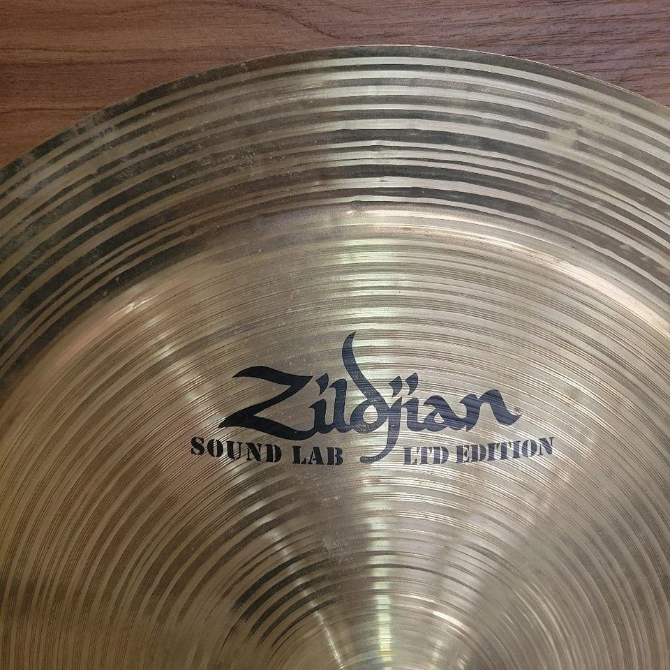 Platillo chino Zildjian Project 391 18 pulgadas usado sin grietas Foto 2 de 4