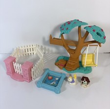 Columpio Fisher Price Loving Family Apple Treehouse, arenero, cercado de puerta, animales