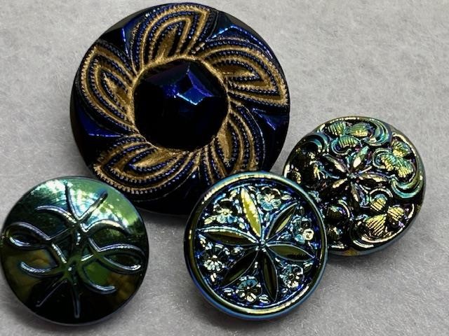 GORGEOUS ANTIQUE & VINTAGE BOHEMIAN CZECH GLASS CARNIVAL LUSTER BUTTONS
