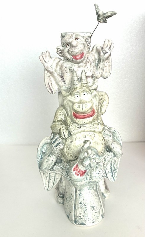 DISNEY'S HUNCHBACK of NOTRE DAME "GARGOYLES" STACKED CERAMIC BANK 1996 NIB