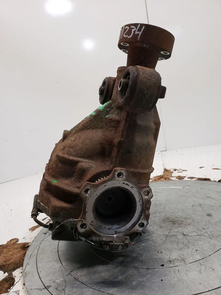 Carrier trasero AWD 3.692 relación compatible con 06-08 Infiniti M35 1317292 Foto 2 de 4