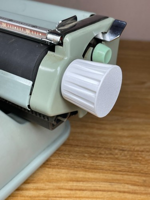 #ad White Right Replacement Platen Knob for Hermes 3000 Wide Carriage Typewriters $24.95