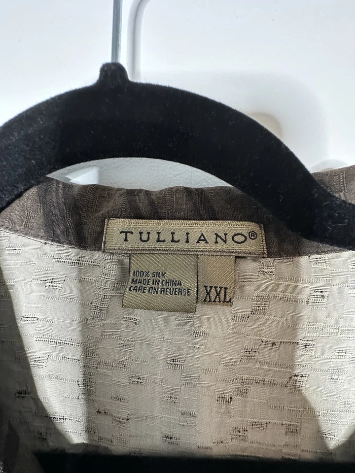 Camisa Tulliano 100% Seda Para Hombre Talla XXL Manga Corta Abotonada Calce Relajado Foto 4 de 4