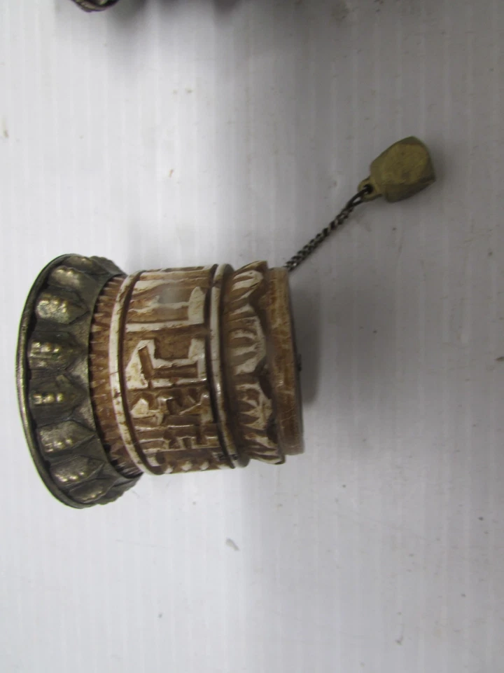 lote de tres artefactos antiguos tibetanos Foto 4 de 4