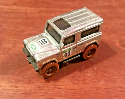 Hot Wheels Land Rover Defender 90 #032 HW '21 