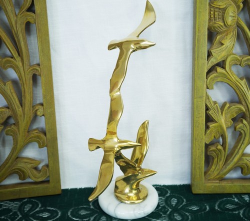 Brass Seagull Sculpture, Birds In Flight, White Marble Base, Asymmetrical, Large - Picture 2 of 17