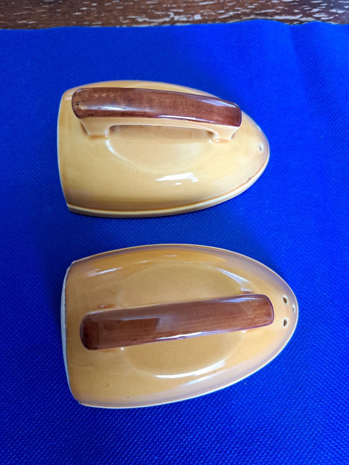 Vintage Bush Gardens, Tampa Florida Salt And Pepper Shakers, Irons eBay