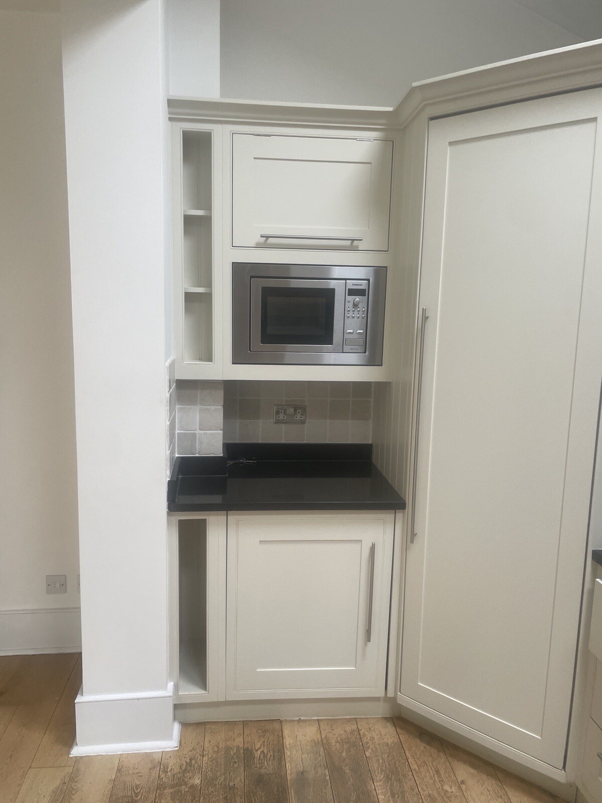 Entire Shaker Kitchen For Sale Including Appliances Range Cooker Corner