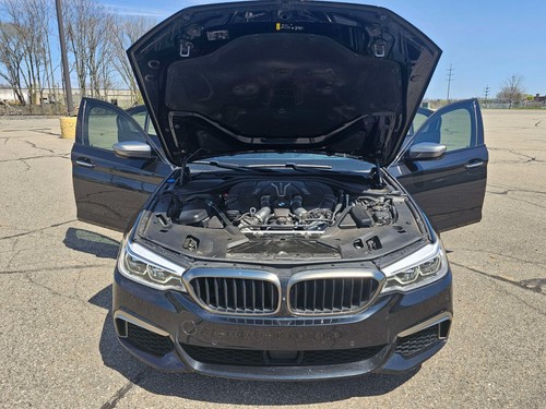 2018 BMW M550i xDrive - Picture 16 of 24