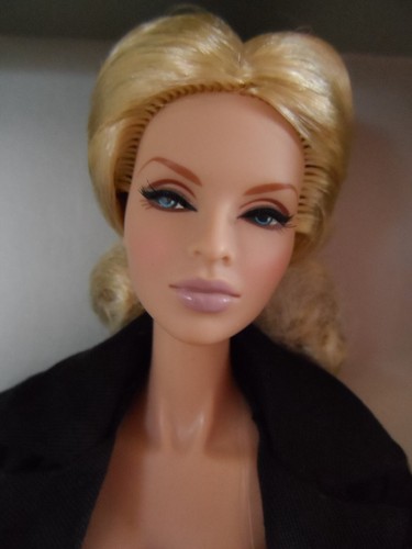 BEWITCHING HOUR LUCHIA Z FASHION ROYALTY CLUB 2008 EXCLUSIVE INTEGRITY TOYS NRFB - Picture 2 of 16