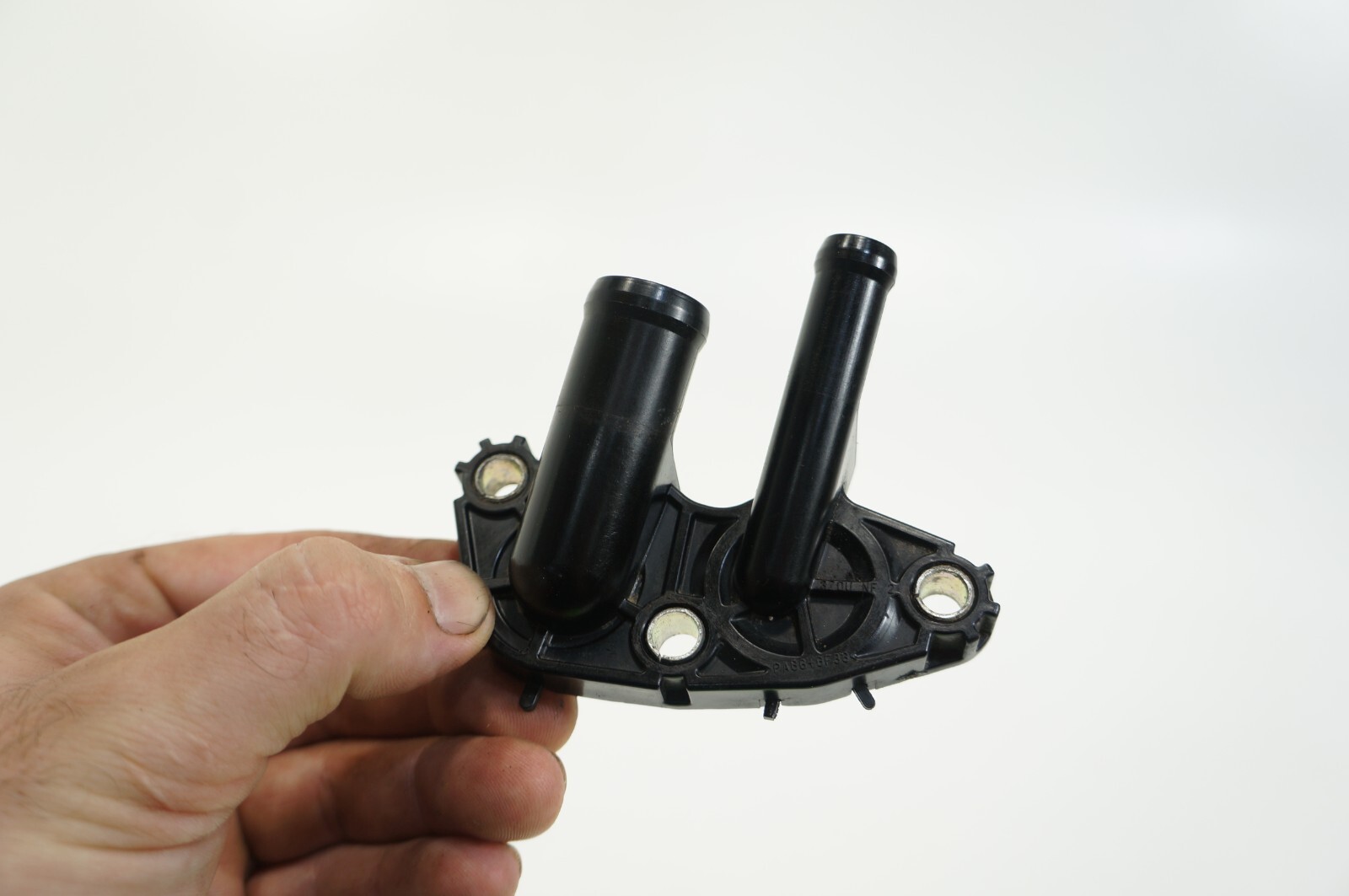 20112013 Subaru Forester 2.5l engine crankcase breather hose pipe