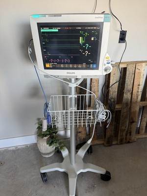 Philips Intellivue CriticalCare MP70 Monitor M8007A W/ M3001A