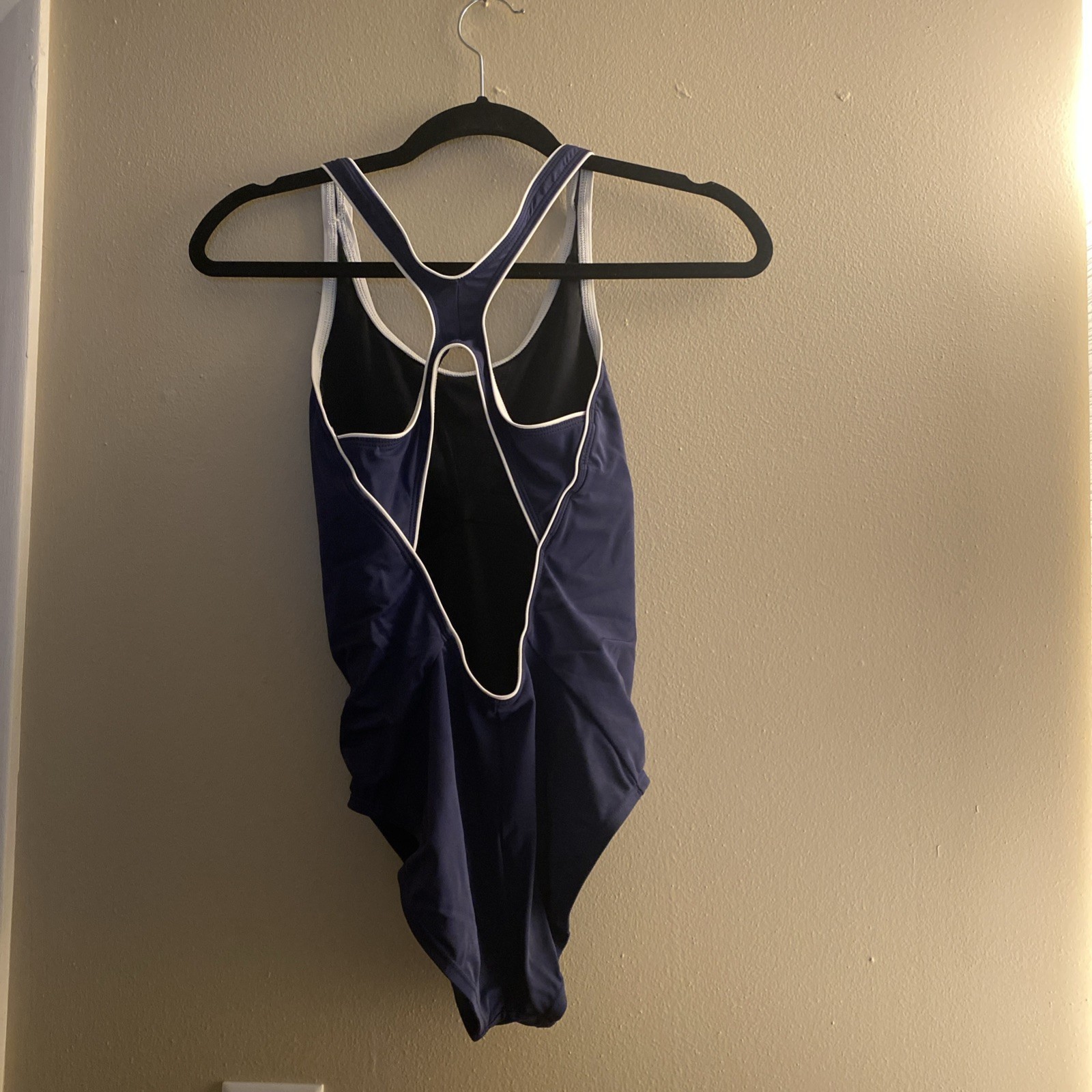 Women's Solid Powerback Chlorine Resistant One Pi… - image 4