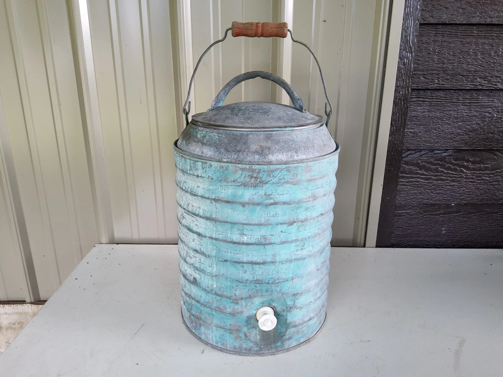 Vintage DELPHOS 3 Gallon Galvanized Metal Water Camp Cooler Jug Drink Antique