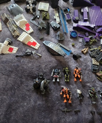 HALO MEGA BLOKS COVENANT PHANTOM, FALCON, ARMOUR OUTPOST VECHILES FIGURES BUNDLE - Imagen 2 de 8