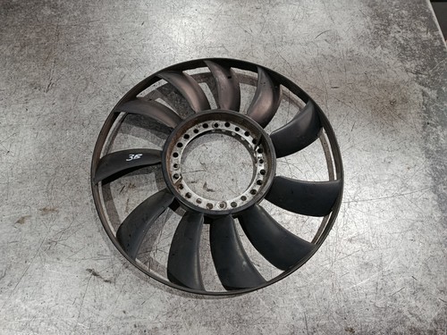 VW Passat B5 3B 3B5 Lüfterrad 058121301B Lüfter Rad Original Kühlerlüfter