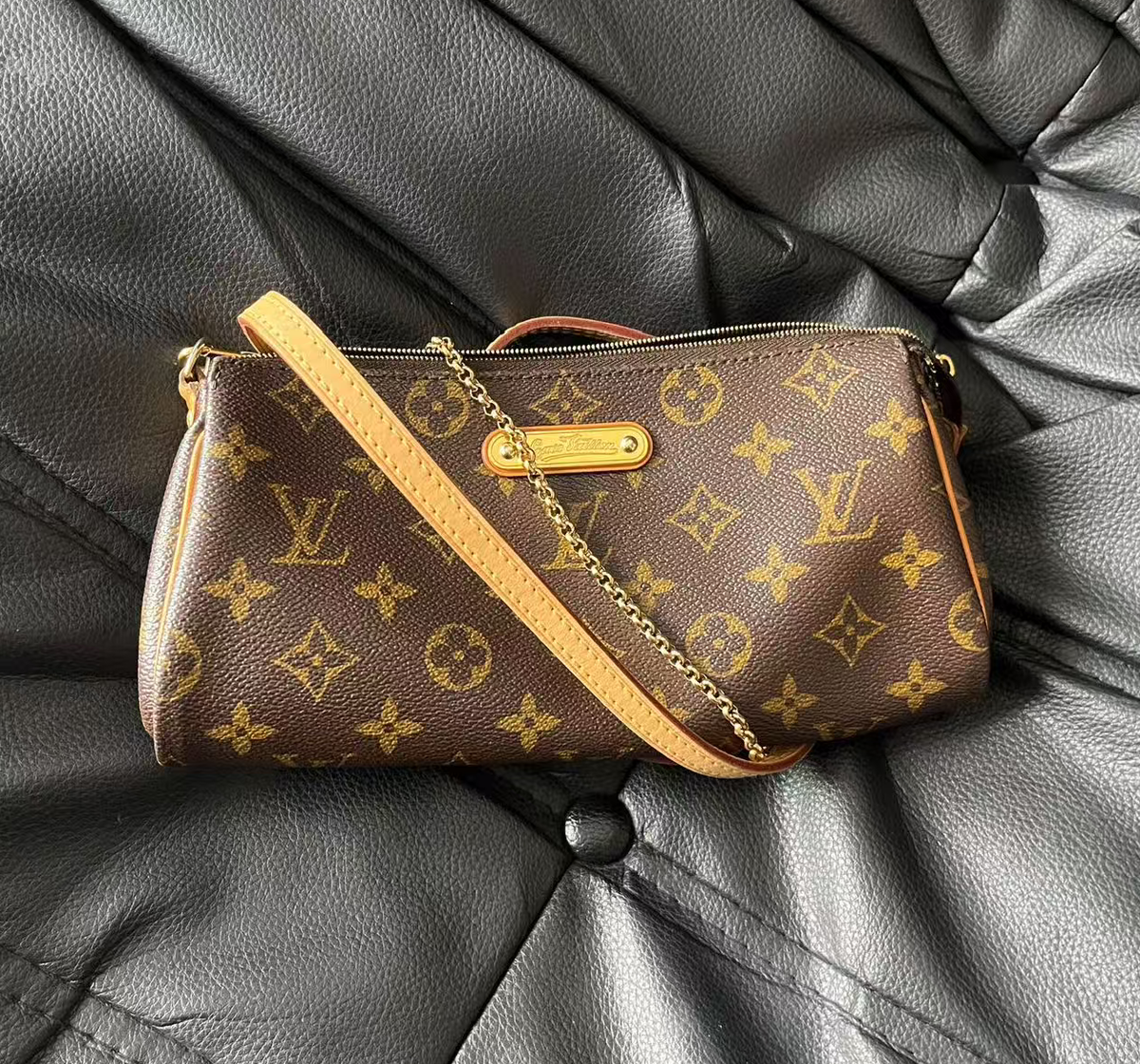 Louis Vuitton Eva Clutch Bag Monogram Canvas Dual Strap Shoulder