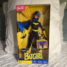 2003 Barbie Batgirl DC Comics Superhero Doll W LUNCHBOX Mattel NEW IN BOX 