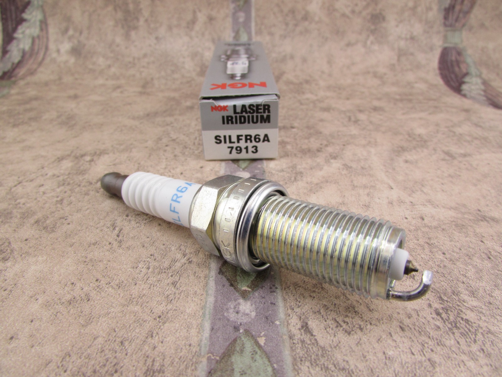 1 PACK  NGK Laser Iridium  7913 SILFR6A Spark Plug