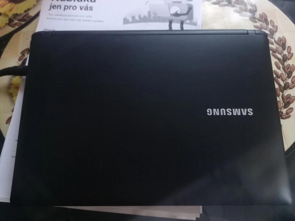 Samsung N145 Plus - Immagine 2 di 3